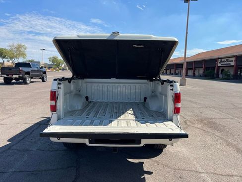 Used 2008 Lincoln Mark LT 2WD image 12