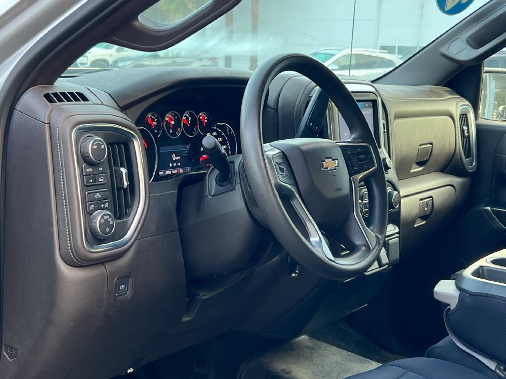 Used 2019 Chevrolet Silverado 1500 LT AWD/4WD image 9