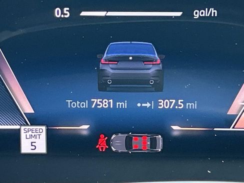 Used 2025 BMW 330i Sedan w/ Premium Package RWD image 41