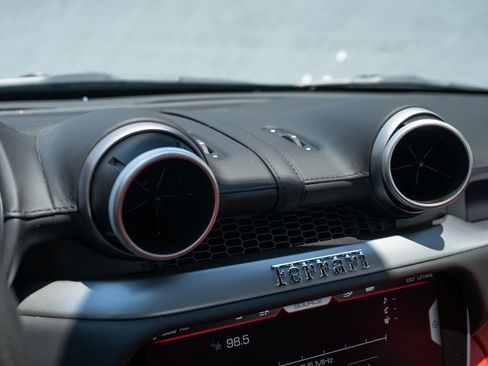Used 2023 Ferrari Portofino M RWD image 38