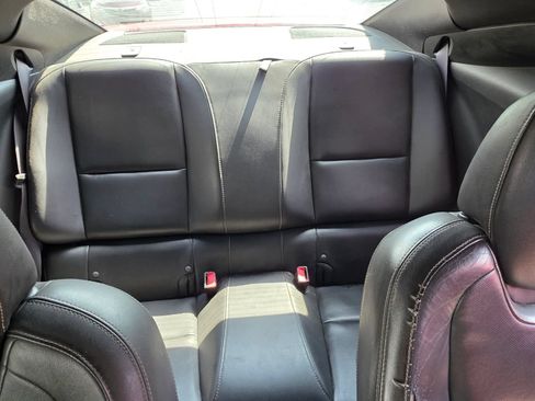 Used 2015 Chevrolet Camaro SS RWD image 17