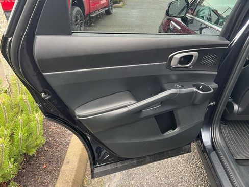 Used 2023 Kia Sorento EX image 15