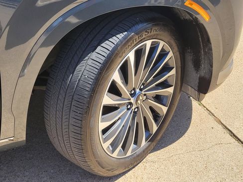 Used 2025 Hyundai Palisade Calligraphy FWD image 5