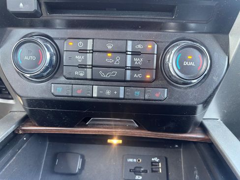 Used 2015 Ford F150 Lariat AWD/4WD image 14