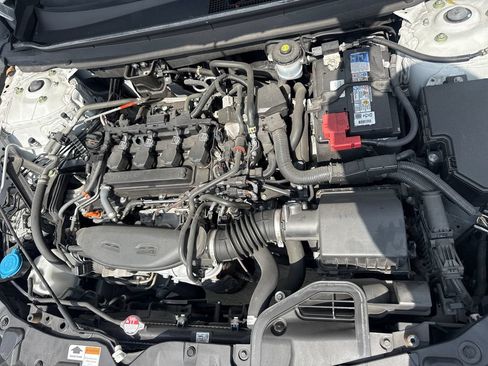 Certified 2023 Honda Accord LX image 36