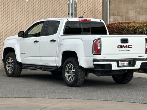 Used 2022 GMC Canyon AT4 w/ Driver Alert Package AWD/4WD image 6