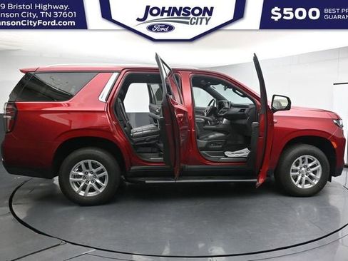 Used 2023 Chevrolet Tahoe LT w/ Luxury Package AWD/4WD image 39