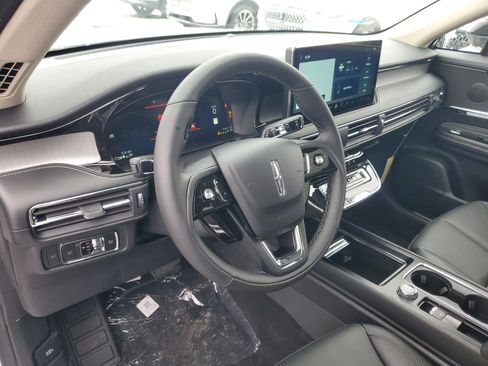 New 2026 Lincoln Corsair Premiere image 13