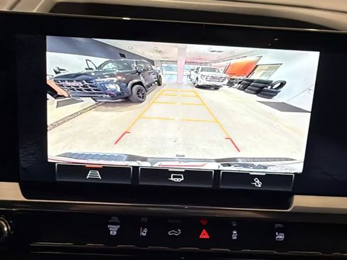 Used 2026 GMC Sierra 3500 SLE w/ SLE Value Package image 34