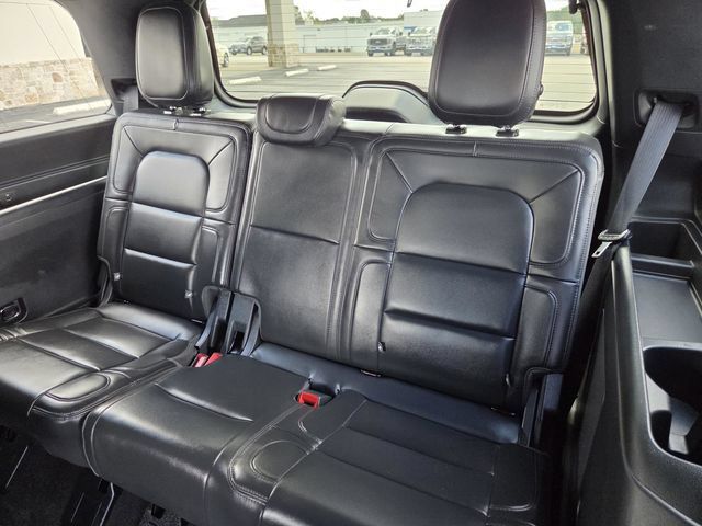 Used 2023 Lincoln Navigator Reserve AWD/4WD image 27