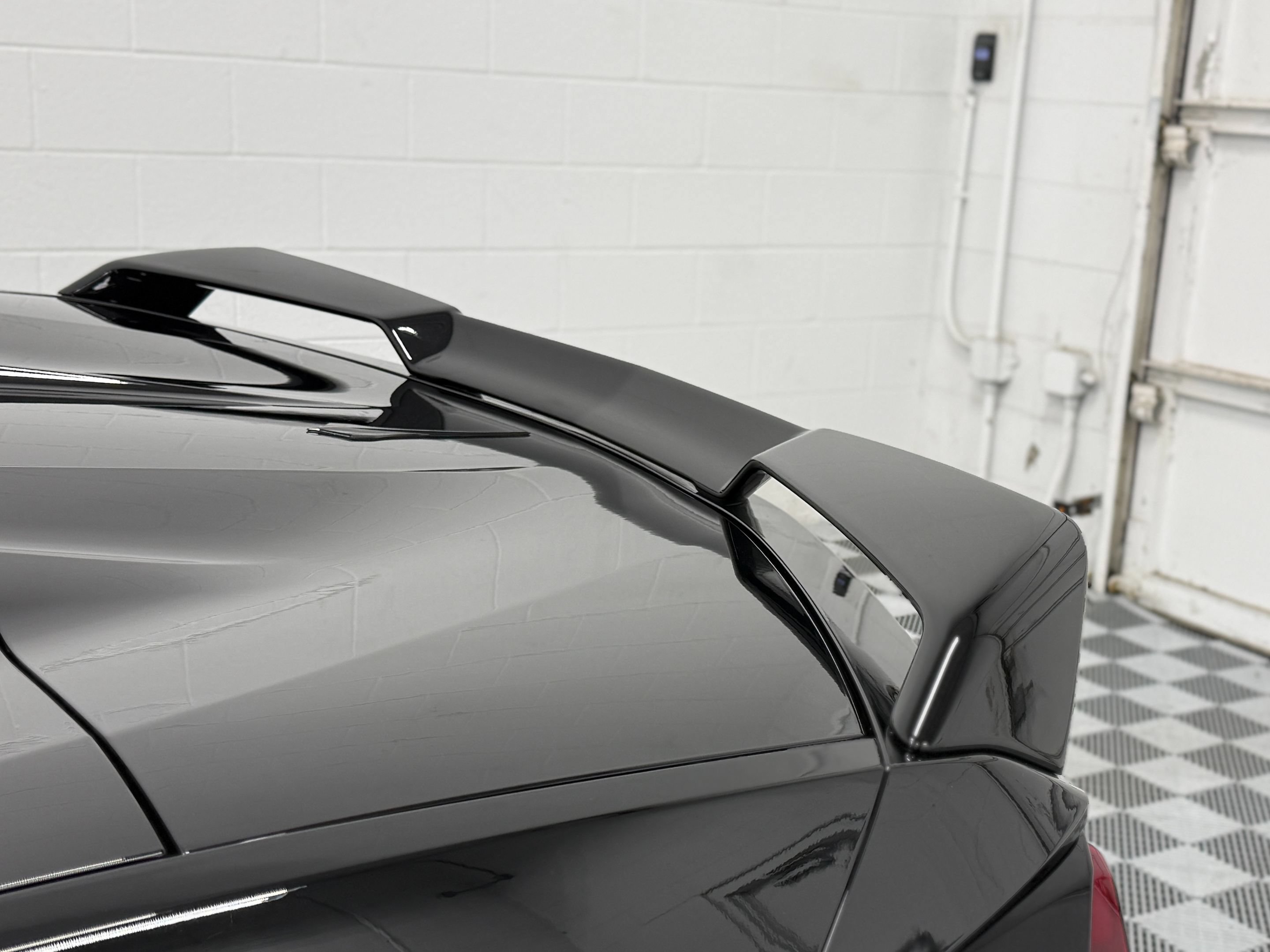 Used 2022 Chevrolet Corvette Stingray Premium Conv w/ Z51 Performance Package RWD image 13