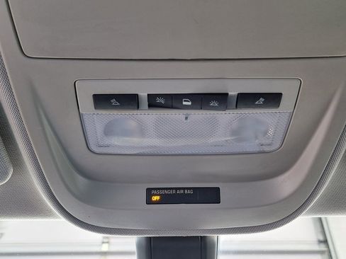 Used 2016 Chevrolet Colorado LT image 20