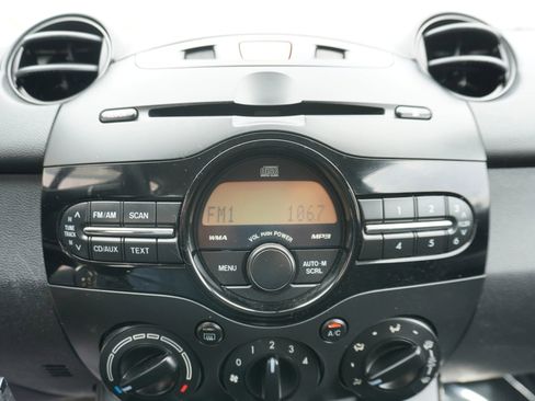 Used 2011 MAZDA MAZDA2 Sport image 16