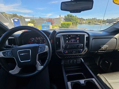 Used 2015 GMC Sierra 2500 Denali w/ Duramax Plus Package image 13