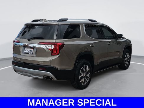 Used 2023 GMC Acadia SLE w/ Driver Convenience Package AWD/4WD image 3