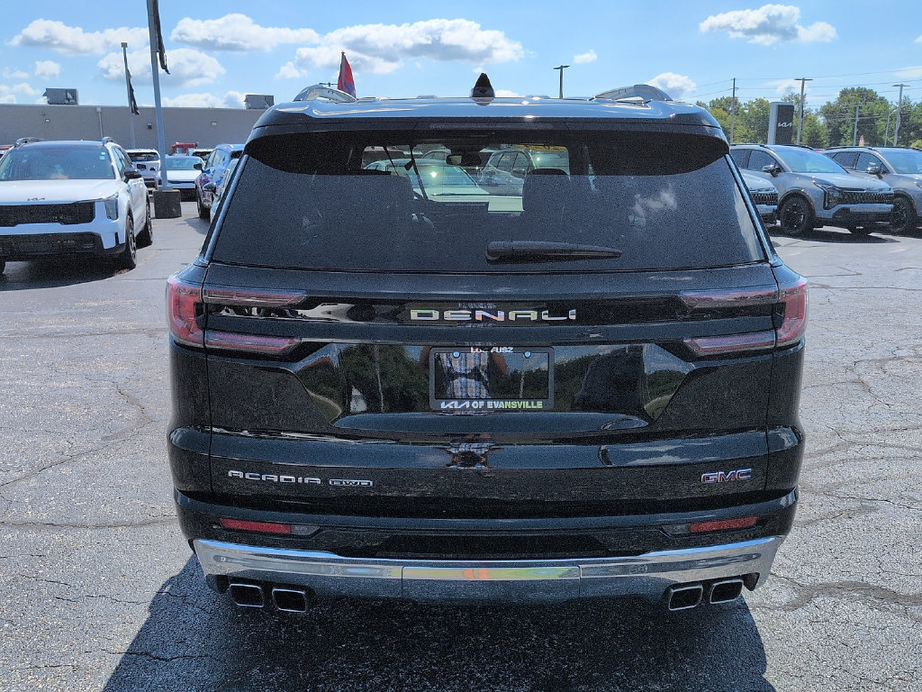 Used 2024 GMC Acadia Denali AWD/4WD image 6