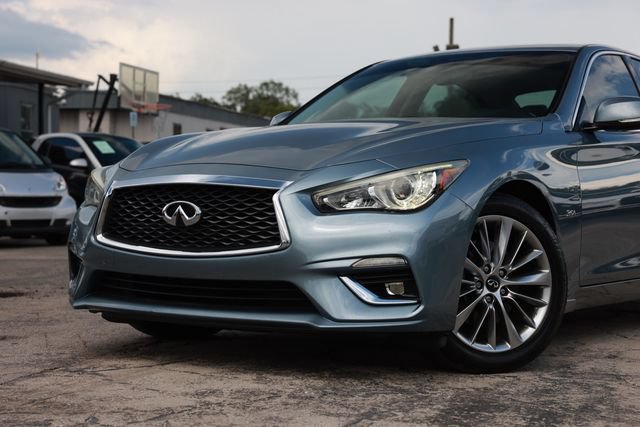 Used 2018 INFINITI Q50 Luxe w/ Cargo Package (L95) RWD image 24