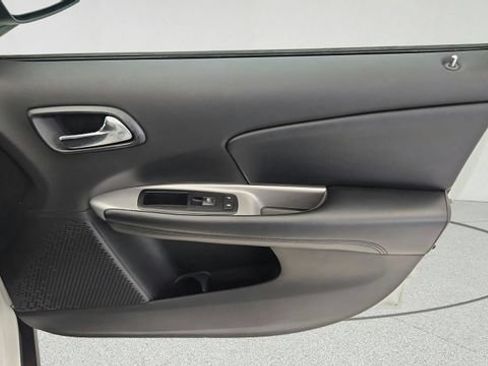 Used 2015 Dodge Journey SXT w/ Flexible Seating Group FWD image 23