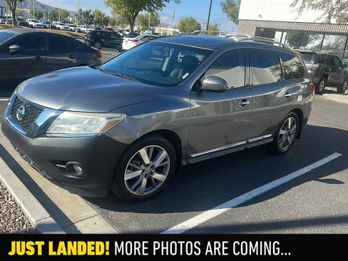 Used 2015 Nissan Pathfinder Platinum w/ Family Entertainment Package image 1