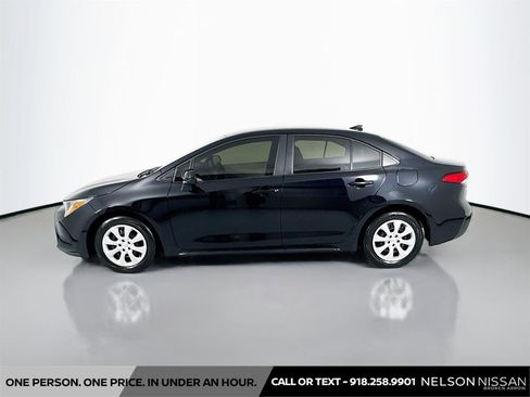 Used 2024 Toyota Corolla LE FWD image 8
