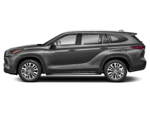 Used 2021 Toyota Highlander Platinum image 3