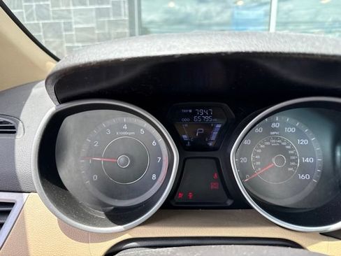 Used 2013 Hyundai Elantra GLS w/ Preferred Pkg FWD image 5