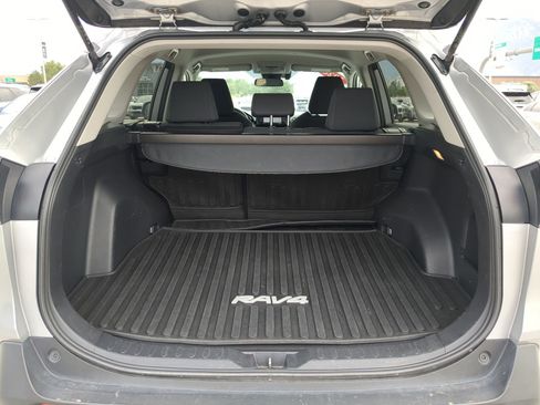 Used 2020 Toyota RAV4 LE w/ All Weather Liner Package AWD/4WD image 30