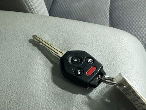 Used 2017 Subaru Forester 2.5i Premium image 32