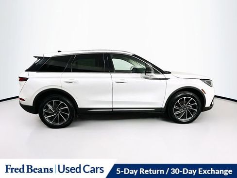 Used 2023 Lincoln Corsair AWD w/ Equipment Group 101A image 9