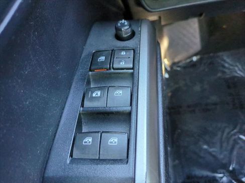 Certified 2019 Toyota Tacoma SR5 image 21