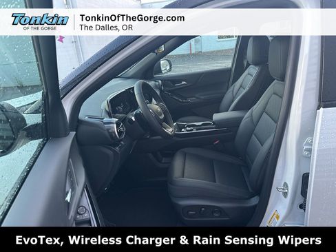 New 2026 Chevrolet Equinox LT w/ Convenience Package II image 13