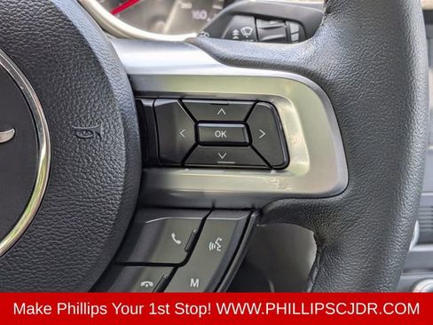 Used 2021 Ford Mustang Convertible RWD image 22