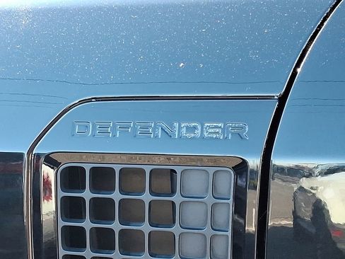 Used 2022 Land Rover Defender 90 X-Dynamic S image 32