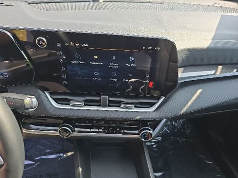 Certified 2026 Chevrolet Equinox LT AWD/4WD image 16