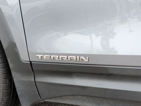 Used 2018 GMC Terrain SLT AWD/4WD image 14