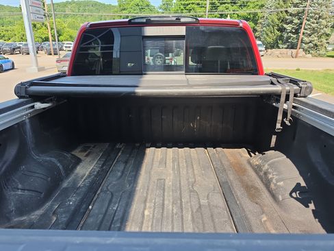 Used 2017 Nissan Titan Platinum Reserve AWD/4WD image 5