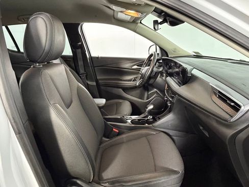 Used 2025 Buick Encore GX Preferred image 29