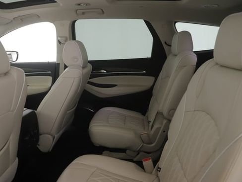 Used 2022 Buick Enclave Avenir w/ Avenir Technology Package image 29
