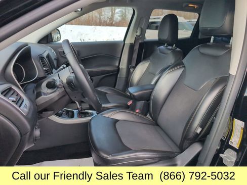 Used 2019 Jeep Compass Latitude w/ Cold Weather Group image 11