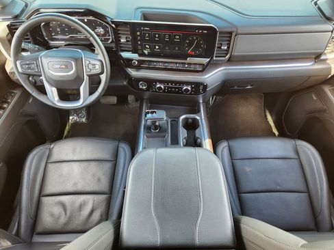 Used 2023 GMC Sierra 1500 SLT image 29