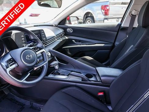 Certified 2022 Hyundai Elantra SEL FWD image 21