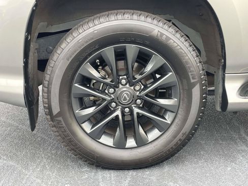 Used 2023 Lexus GX 460 Premium AWD/4WD image 9