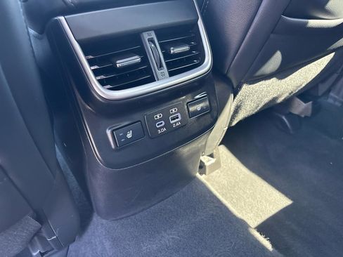 Used 2023 Subaru Outback Limited image 34