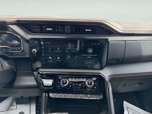 Used 2025 GMC Sierra 1500 AT4 w/ AT4 Premium Package image 14