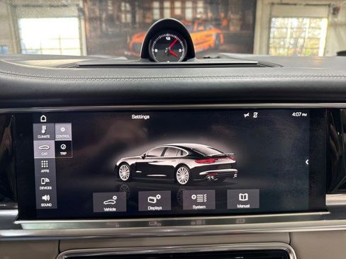 Used 2017 Porsche Panamera image 80