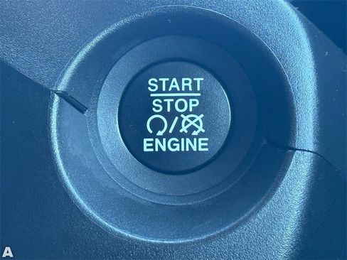 Used 2020 Jeep Compass Latitude image 24