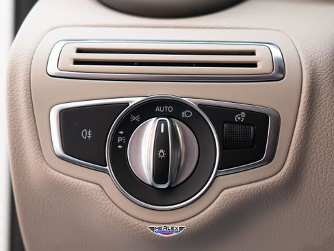 Used 2021 Mercedes-Benz C 300 Sedan image 37