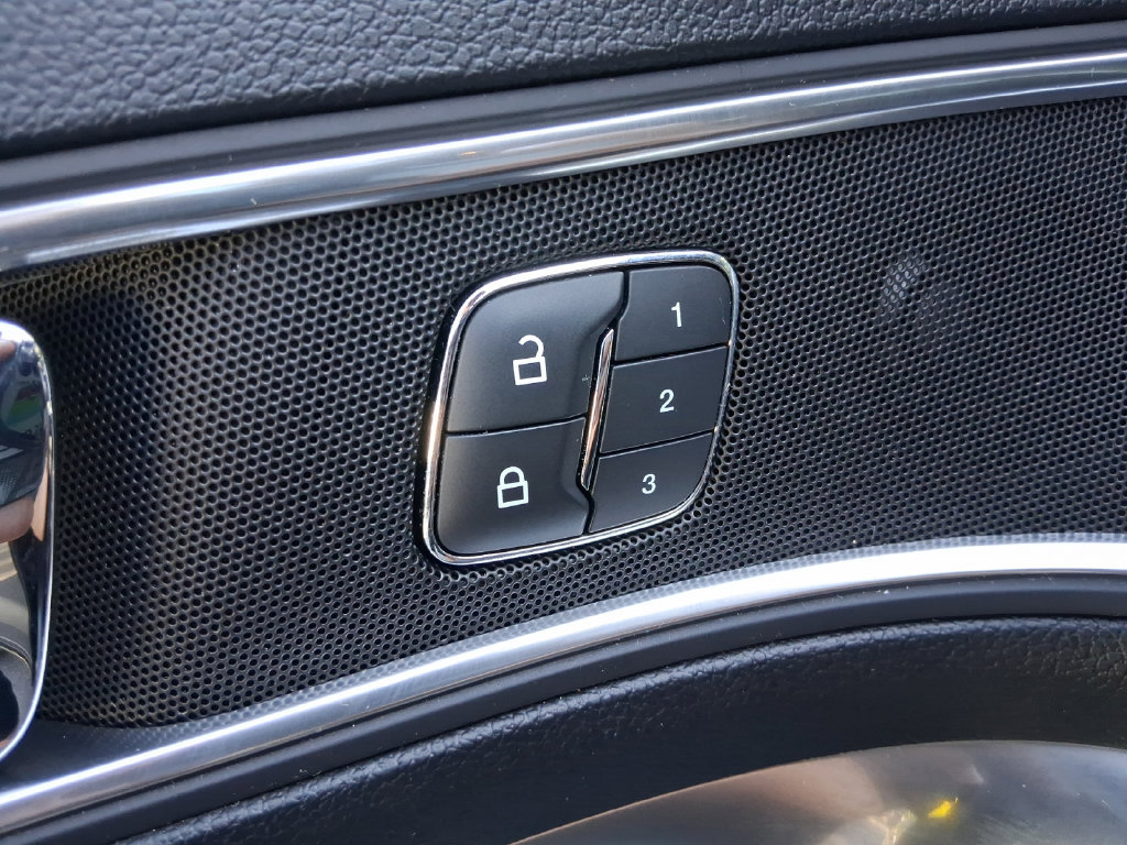 Used 2019 Ford Explorer Sport w/ Equipment Group 401A AWD/4WD image 11