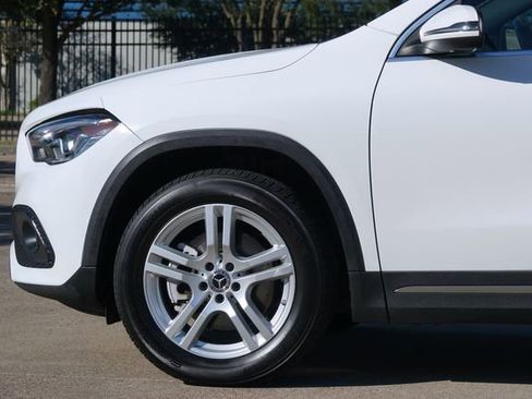 Used 2021 Mercedes-Benz GLA 250 250 * 1-OWNER * Premium * image 28