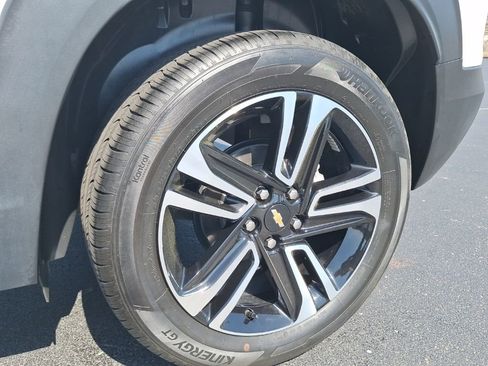 Used 2024 Chevrolet TrailBlazer LT w/ LT Cold Weather Package image 30